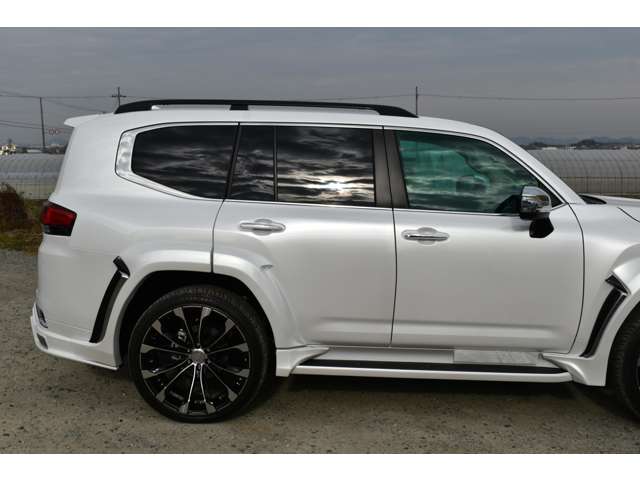 トヨタ ランドクルーザー ３．５ ＧＲスポーツ ４ＷＤ R5年 (近畿) 99