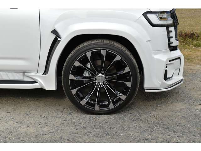 トヨタ ランドクルーザー ３．５ ＧＲスポーツ ４ＷＤ R5年 (近畿) 99