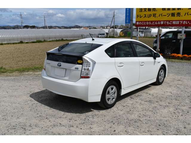 トヨタ プリウス １．８ Ｓ H22年 (近畿) 99