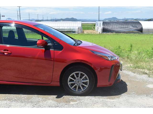 トヨタ プリウス １．８ Ｓ Ｅ－ＦＯＵＲ ４ＷＤ R3年 (近畿) 99