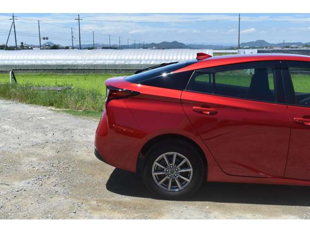 トヨタ プリウス １．８ Ｓ Ｅ－ＦＯＵＲ ４ＷＤ R3年 (近畿) 99