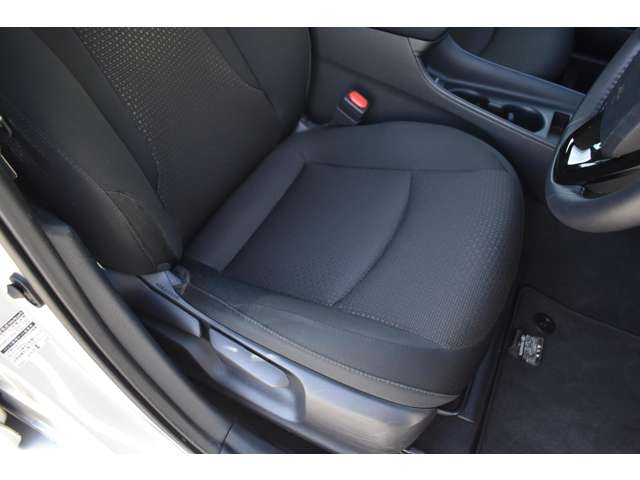 トヨタ プリウス １．８ Ｓ R1年 (近畿) 99