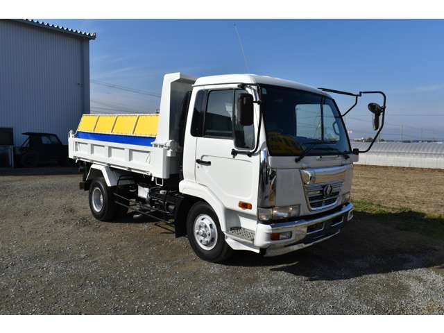 ＵＤトラックス コンドル ４トンダンプ H16年 (近畿) 99