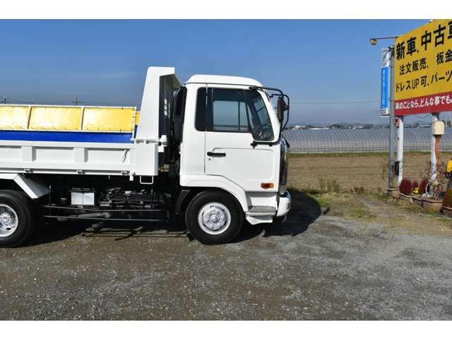ＵＤトラックス コンドル ４トンダンプ H16年 (近畿) 99