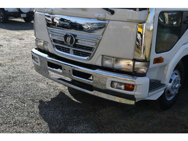 ＵＤトラックス コンドル ４トンダンプ H16年 (近畿) 99