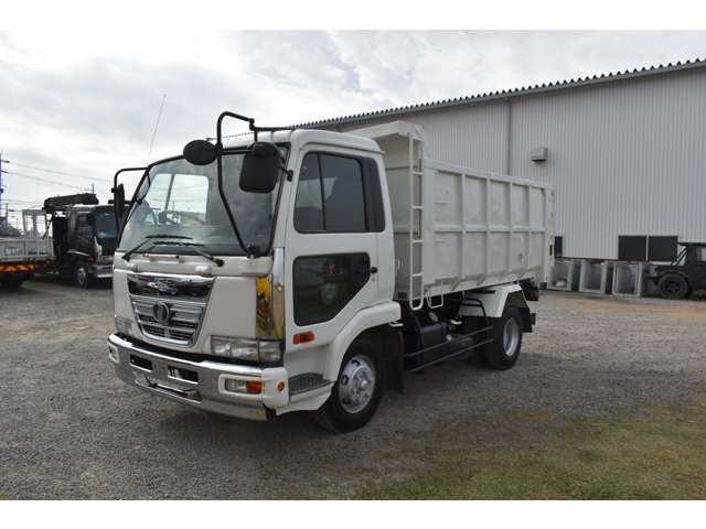 ＵＤトラックス コンドル ４トン深ダンプ H18年 (近畿) 99