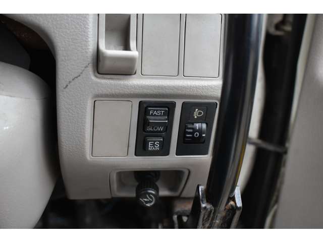 日野自動車 デュトロ コンテナ専用車 H17年 (近畿) 99