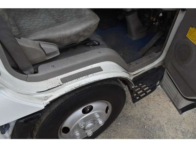 日野自動車 デュトロ コンテナ専用車 H17年 (近畿) 99