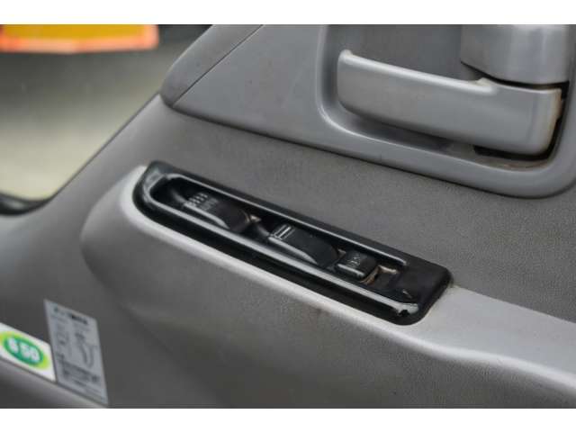 いすゞ エルフ ２トンダンプ H18年 (近畿) 99