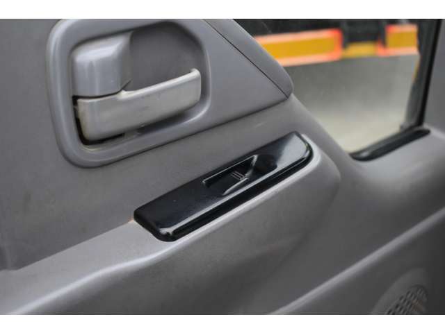 いすゞ エルフ ２トンダンプ H18年 (近畿) 99