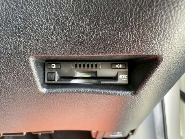 トヨタ シエンタ １．５ Ｇ クエロ R1年 (近畿) 99
