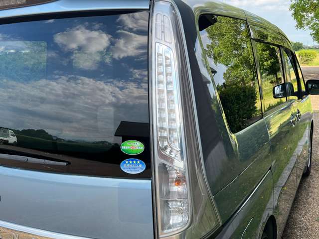 日産 セレナ ２．０ ２０Ｇ Ｓ－ＨＹＢＲＩＤ H25年 (近畿) 99