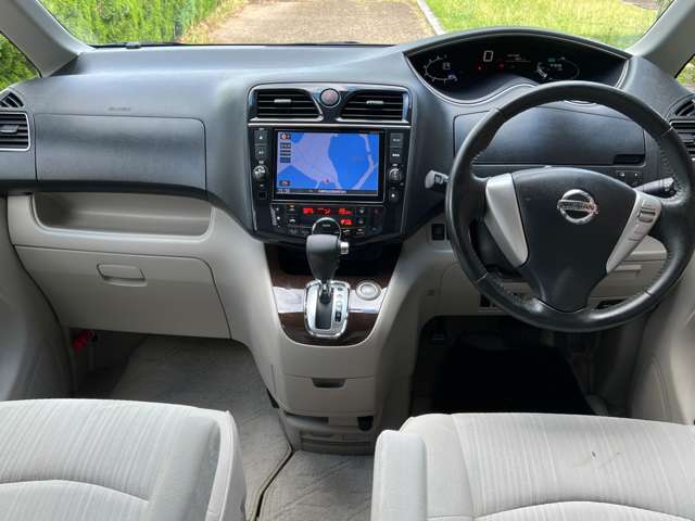 日産 セレナ ２．０ ２０Ｇ Ｓ－ＨＹＢＲＩＤ H25年 (近畿) 99