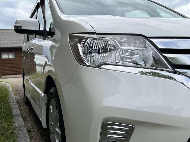 日産 セレナ ２．０ ハイウェイスター Ｖセレクション H23年 (近畿) 99