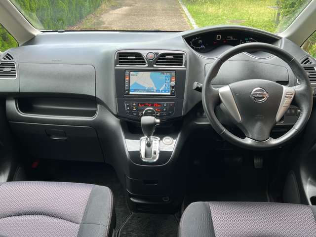 日産 セレナ ２．０ ハイウェイスター Ｖセレクション H23年 (近畿) 99