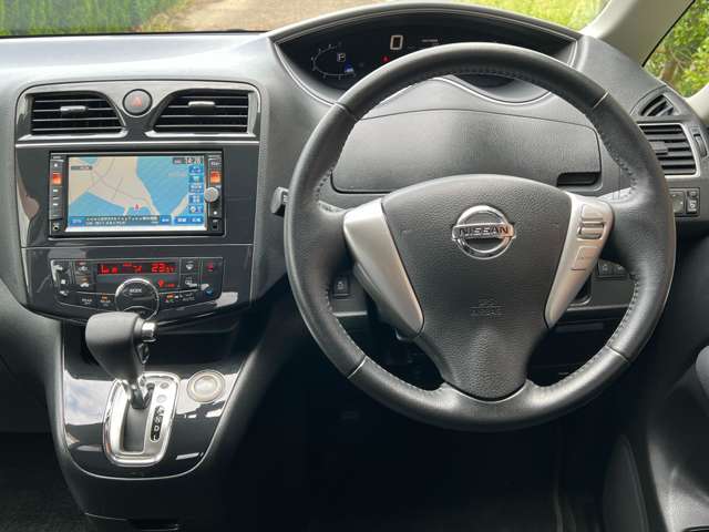 日産 セレナ ２．０ ハイウェイスター Ｖセレクション H23年 (近畿) 99