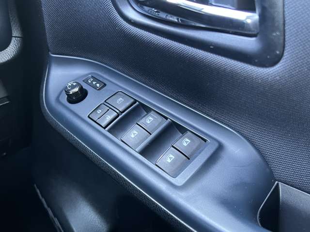 トヨタ ヴォクシー ２．０ ＺＳ 煌 H27年 (近畿) 99