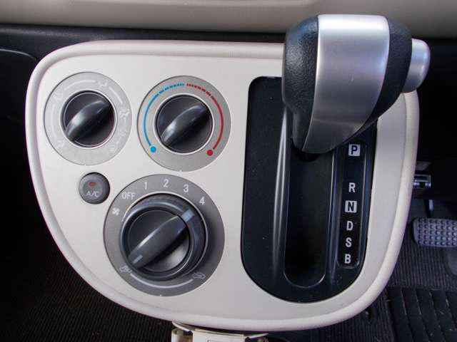 ダイハツ ミラ　ココア ６６０ Ｌ H26年 (近畿) 99