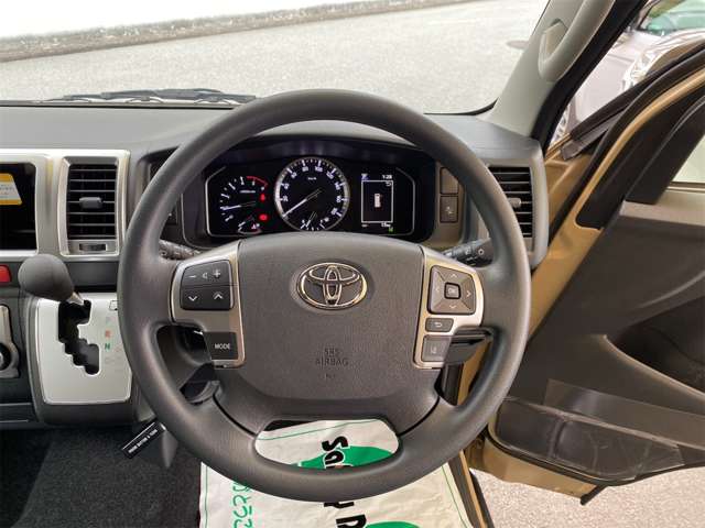 トヨタ ハイエースバン ２．８ スーパーＧＬ ロング ディーゼルターボ ４ＷＤ R8年 (近畿) 99
