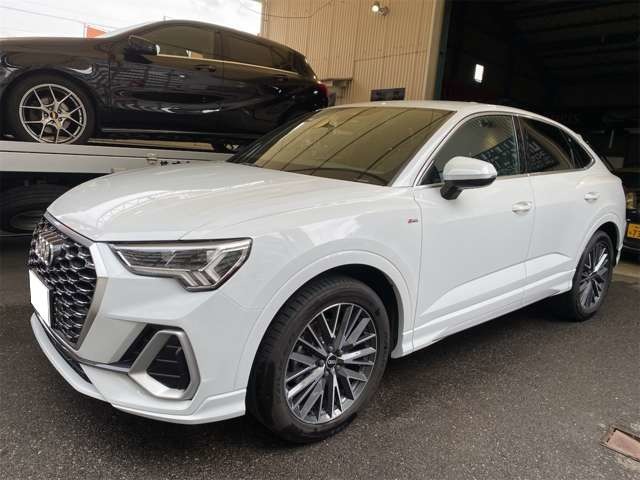アウディ Ｑ３　スポーツバック ３５　ＴＦＳＩ　Ｓライン R3年 (近畿) 99