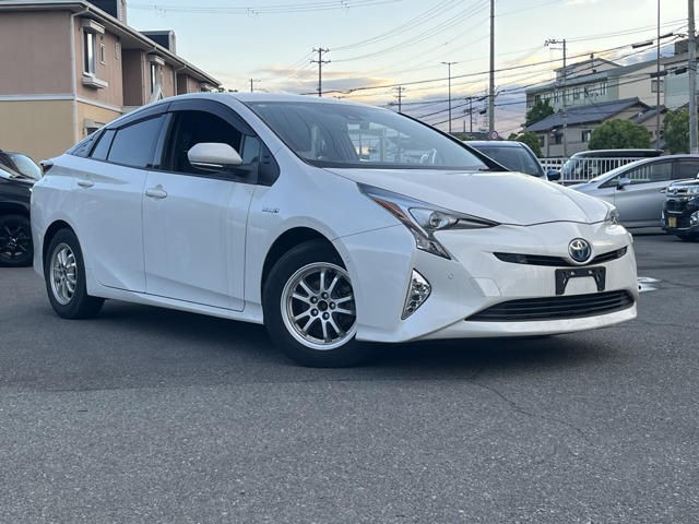 トヨタ プリウス １．８ Ｓ セーフティ プラス H28年 (近畿) 99