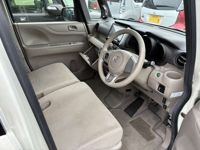 ホンダ Ｎ　ＢＯＸ ６６０ Ｇ H25年 (近畿) 99