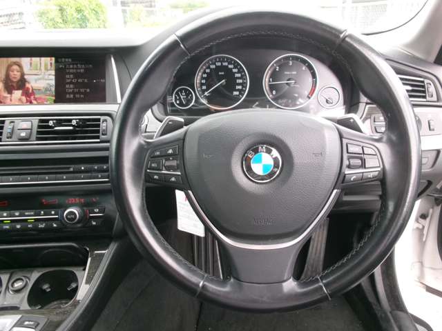 ＢＭＷ ５シリーズ ５２３Ｄ Ｍスポーツ ディーゼルターボ H27年 (近畿) 99