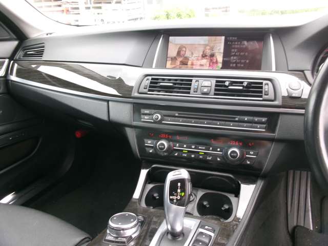 ＢＭＷ ５シリーズ ５２３Ｄ Ｍスポーツ ディーゼルターボ H27年 (近畿) 99