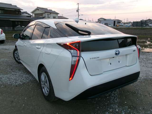 トヨタ プリウス １．８ Ｓ H30年 (近畿) 99