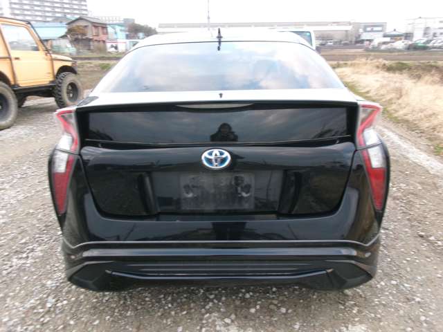 トヨタ プリウス １．８ Ｓ H28年 (近畿) 99