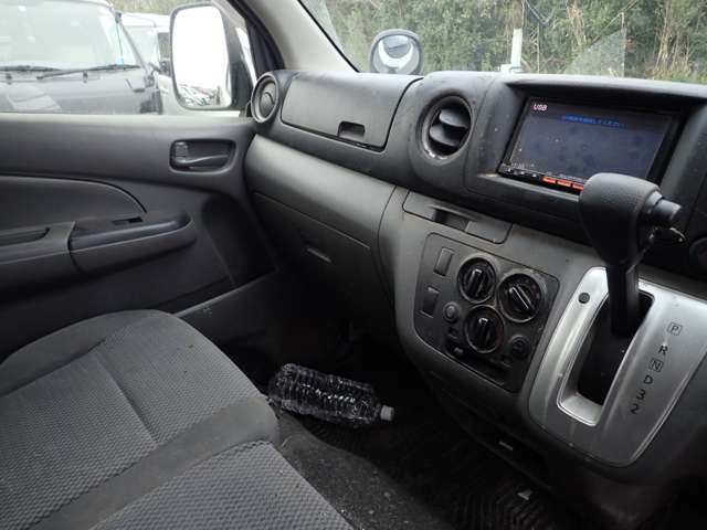 日産 ＮＶ３５０キャラバン ２．５ ＤＸ ロングボディ ディーゼルターボ ４ＷＤ H26年 (近畿) 99
