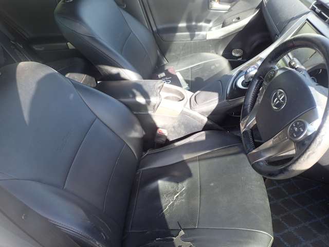 トヨタ プリウスＰＨＶ １．８ Ｓ H25年 (近畿) 99