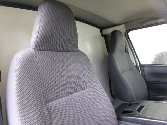トヨタ ハイエースバン 保冷バン H26年 (近畿) 99