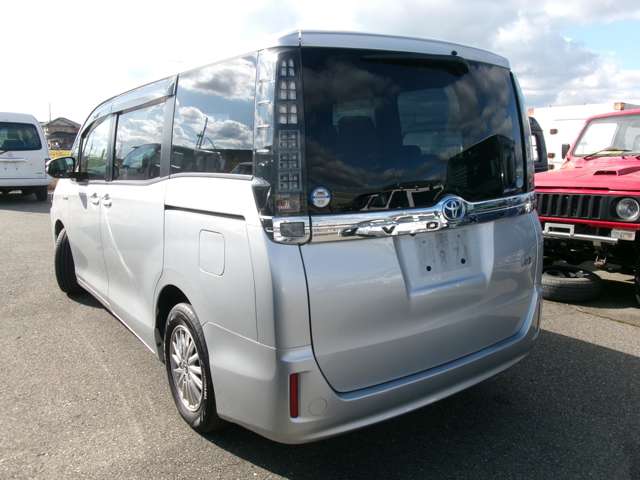 トヨタ ヴォクシー ２．０ Ｘ H26年 (近畿) 99