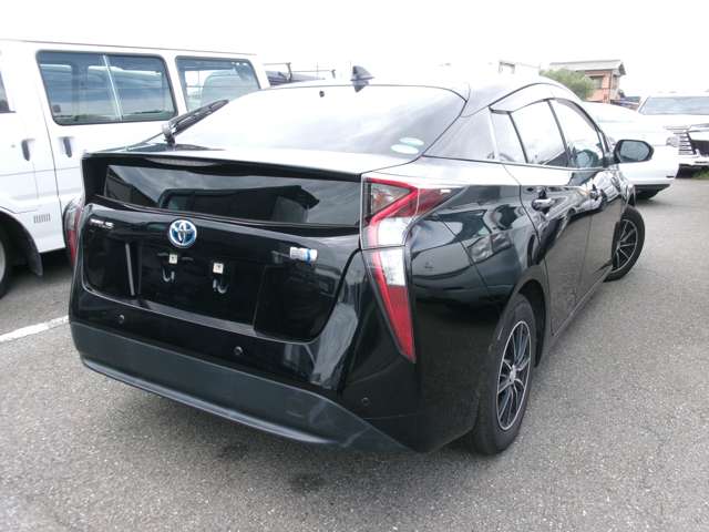 トヨタ プリウス １．８ Ａ H28年 (近畿) 99