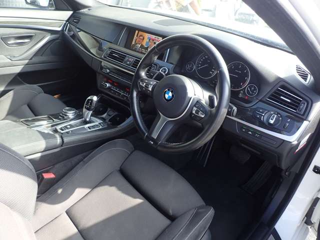 ＢＭＷ ５シリーズ ５２３Ｄ Ｍスポーツ ディーゼルターボ H27年 (近畿) 99