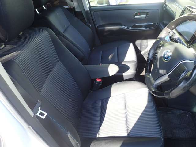 トヨタ ヴォクシー ２．０ ＺＳ H27年 (近畿) 99