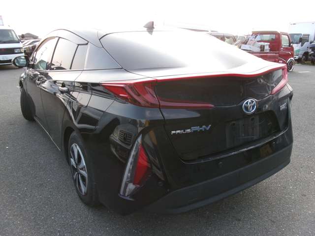 トヨタ プリウスＰＨＶ １．８ Ａ レザーパッケージ R1年 (近畿) 99