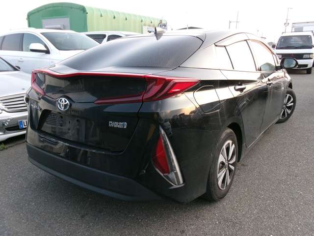 トヨタ プリウスＰＨＶ １．８ Ａ レザーパッケージ R1年 (近畿) 99