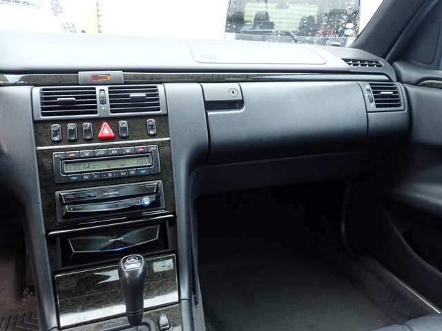 ＡＭＧ Ｅクラス Ｅ５０ H9年 (近畿) 99