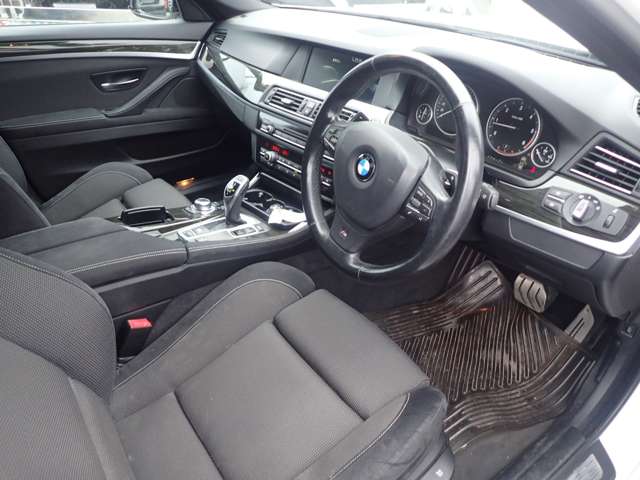 ＢＭＷ ５シリーズ ５２３Ｄ Ｍスポーツ ディーゼルターボ H25年 (近畿) 99