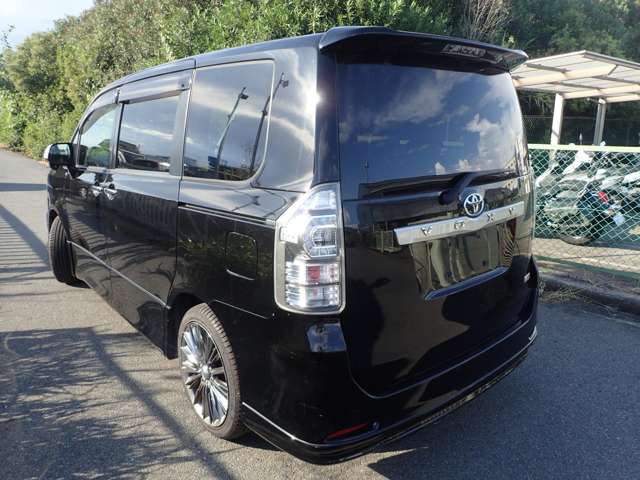 トヨタ ヴォクシー ２．０ ＺＳ 煌 H23年 (近畿) 99