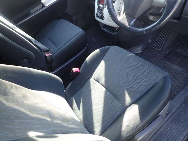 トヨタ ヴォクシー ２．０ ＺＳ 煌 H23年 (近畿) 99