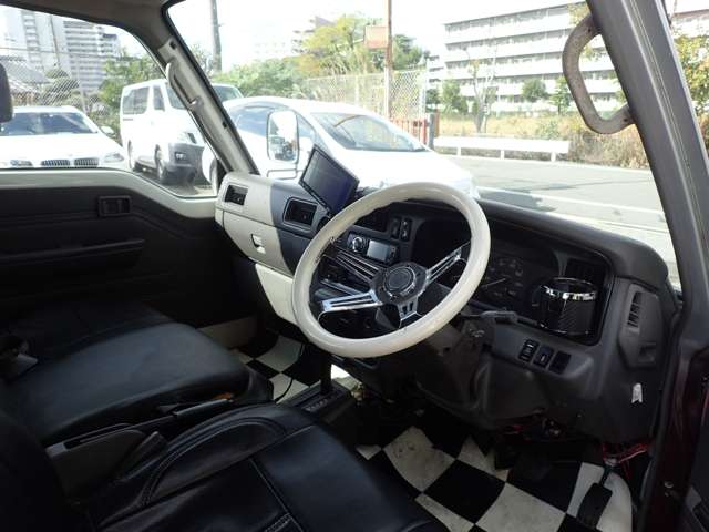 日産 キャラバンバン ２．７ ＤＸ ロング ディーゼル H7年 (近畿) 99