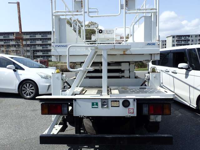 いすゞ エルフ 高所作業車 H19年 (近畿) 99