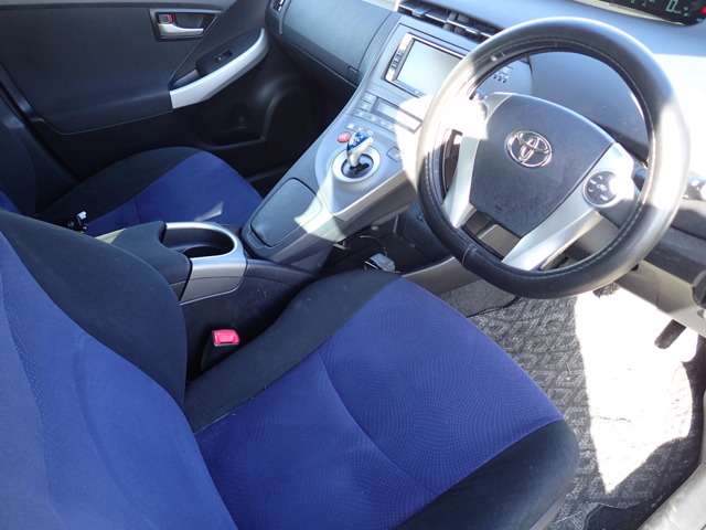 トヨタ プリウスＰＨＶ １．８ Ｓ H24年 (近畿) 99