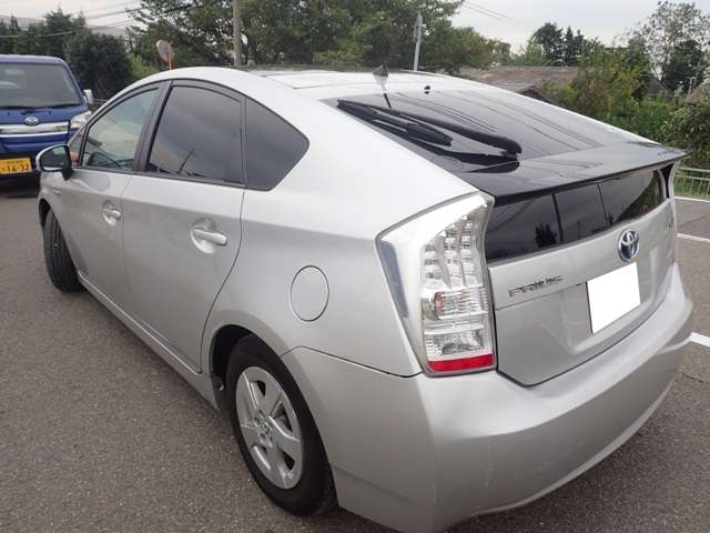 トヨタ プリウス １．８ Ｓ H22年 (近畿) 99