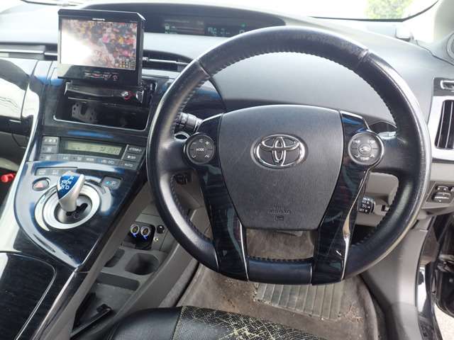 トヨタ プリウス １．８ Ｓ ツーリングセレクション H23年 (近畿) 99