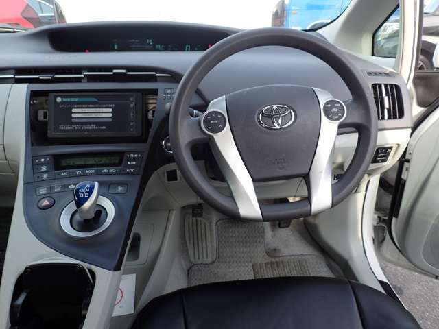 トヨタ プリウス １．８ Ｓ H23年 (近畿) 99