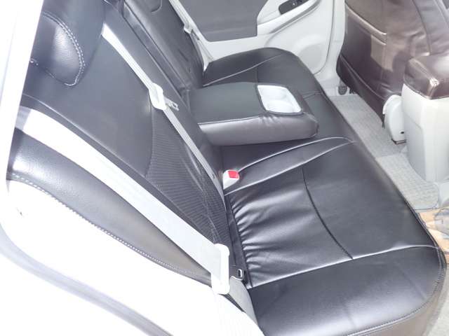 トヨタ プリウス １．８ Ｓ H23年 (近畿) 99